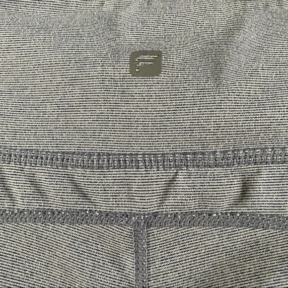 3 x $15 Fabletics white and blue leggings size S - Picture 4 of 7